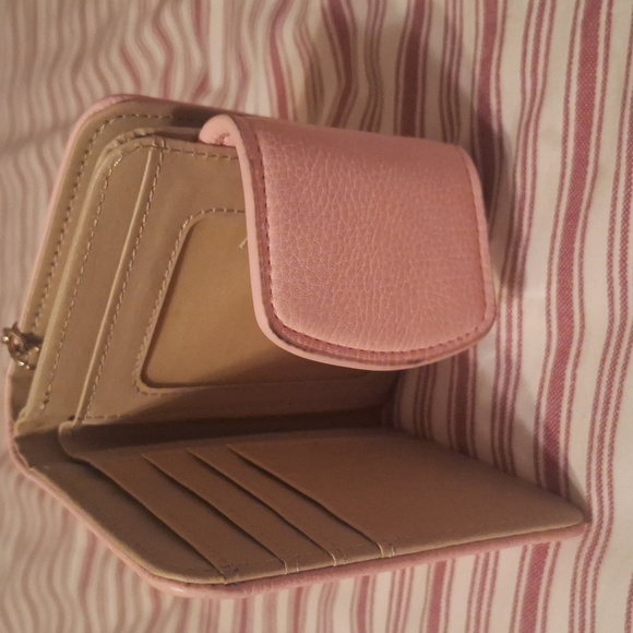 Cute tiny wallet - Picture 2 of 3